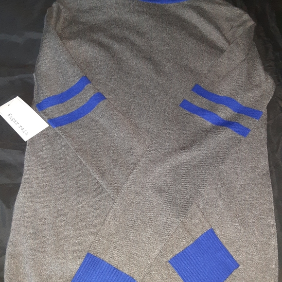 Cardigan - Picture 3 of 4